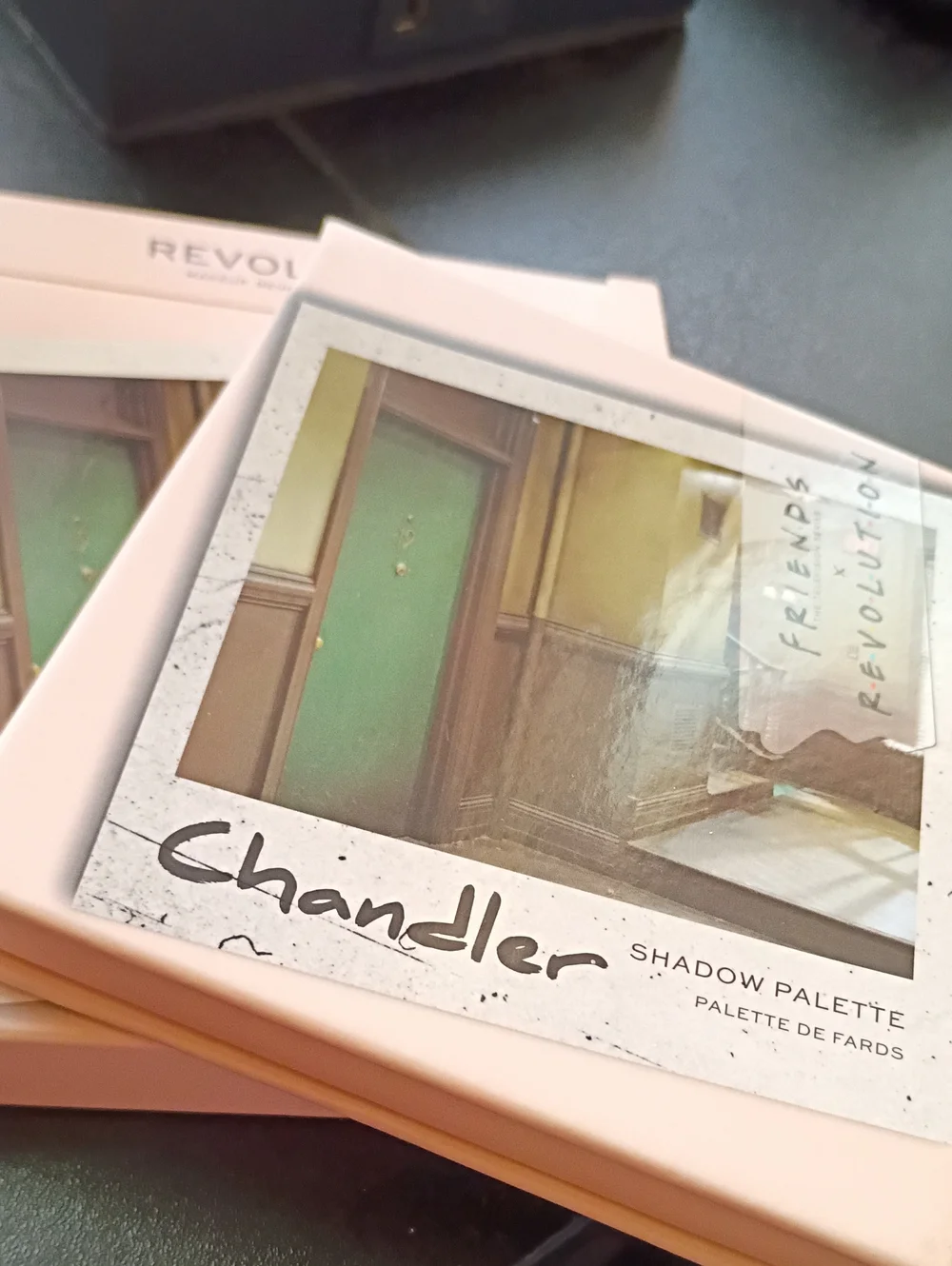 Friends Revolution Eyeshadow Vault